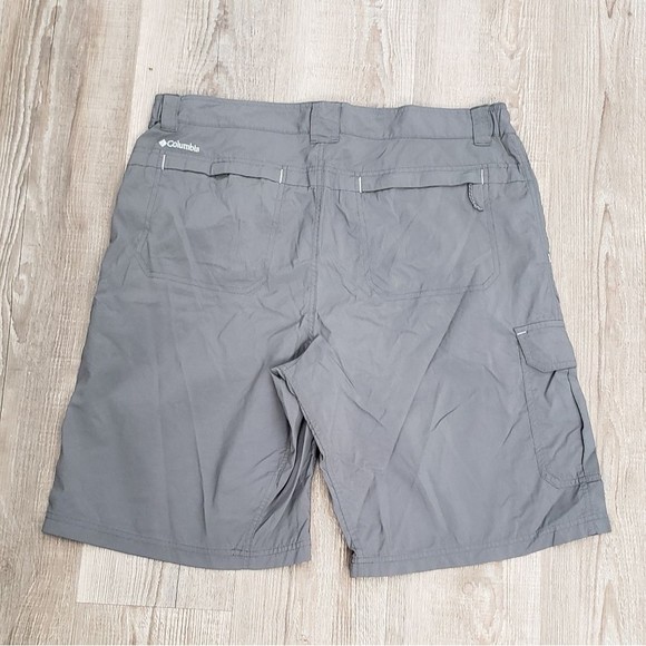 Columbia Omni shade grey outdoor shorts size large / 38 - Picture 3 of 4